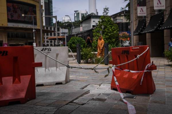 第二次下沉發生在距現場約50米的印度Jalan Masjid。-圖片來源:Bernama